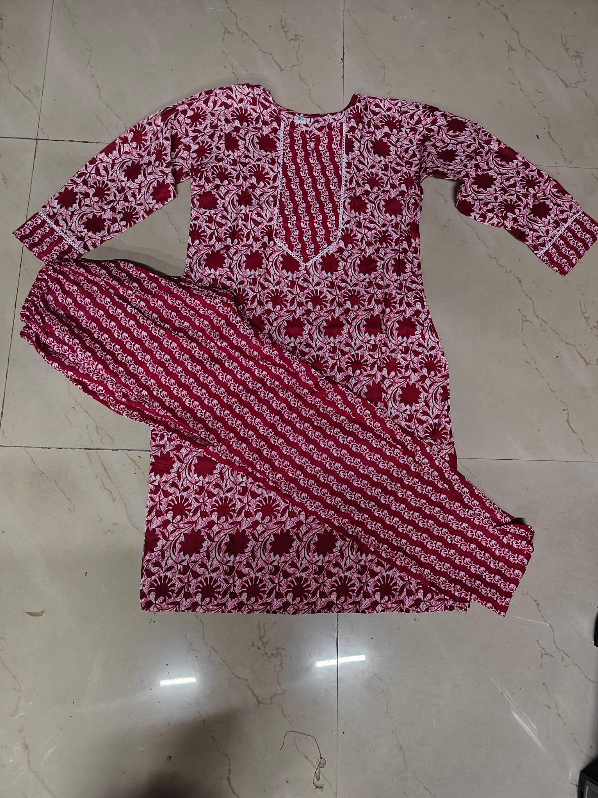 Floral Printed Women Cotton Women Kurta With Pant